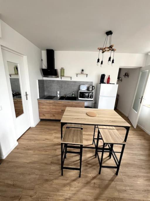 Ouzouer-Sur-Trezee Appartement Avec Belle Vue מראה חיצוני תמונה
